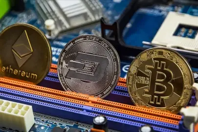 Kripto paralara Trump darbesi! Bitcoin 'Grönland' dalgasıyla sert düştü