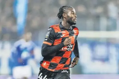 Sol bek için rota fransa!