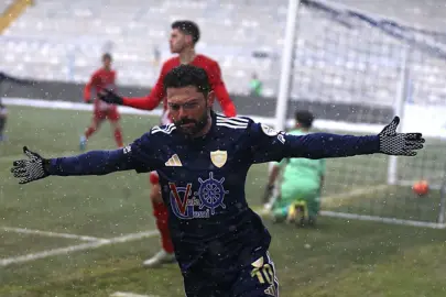 Trendyol 1. Lig: Erzurumspor, Sarıyer'i 4 golle geçti!