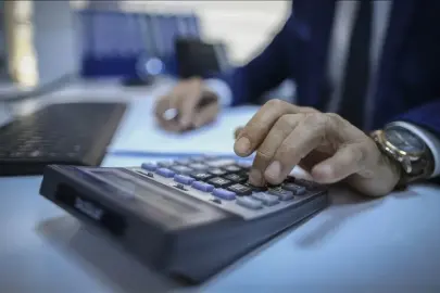 Yeni yılda uygulanacak gelir vergisi tarifesi ile vergi ve harç tutarları açıklandı