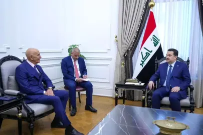 ABD'li Özel Temsilcisi Barrack, Irak Başbakanı Sudani ile bir araya geldi