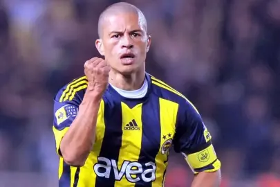 Alex, Fenerbahçe'nin paylaşımına yorum yaptı! Taraftarlar beğeni yağdırdı