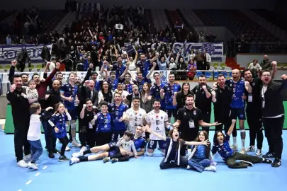 Altekma, Romanya'da çeyrek final sınavında