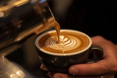 Araştırma: Kahve ve çay beyni demansa karşı koruyabilir