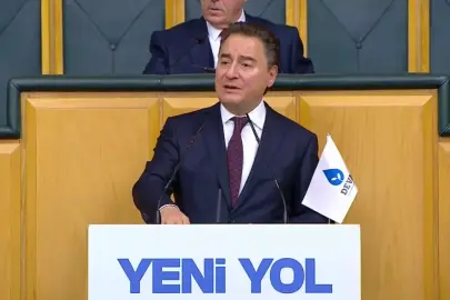 Babacan: Kalıcı barış adaletle, hukuk devletiyle mümkündür