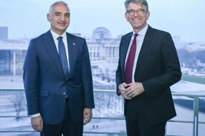 Bakan Ersoy ve Alman Bakan Weimer sergi öncesi buluştu
