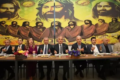 Bakan Ersoy'dan Hızır Orucu sofrasında birlik ve kardeşlik mesajı