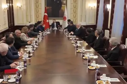 Bakan Gürlek, Nevşehir Valisi Ali Fidan ve beraberindeki heyeti ile bir araya geldi