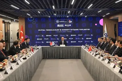 Bakan Kacır, DEİK Dijital Teknolojiler İş Konseyi ile bir araya geldi