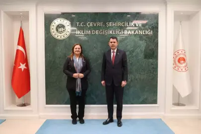 Bakan Kurum, Afyonkarahisar Belediye Başkanı Köksal'ı kabul etti