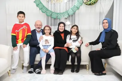 Başkan Çolakbayrakdar, iftarda Özsoy ailesinin konuğu oldu
