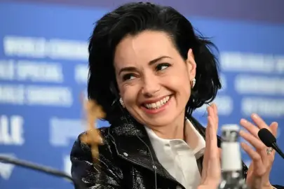 Berlin dönüşü Özgü Namal'dan açıklama: Herkesin yapması gerekeni yaptım