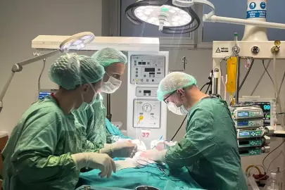 Çanakkale'de kalp rahatsızlığı bulunan prematüre bebek cerrahi müdahaleyle tedavi edildi