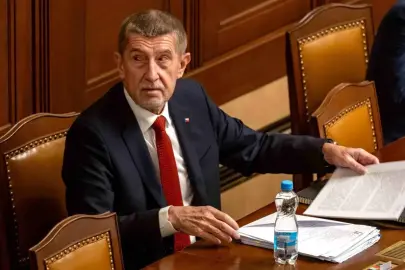 Çekya Başbakanı Babis, NATO savunma harcamalarında artışı reddetti