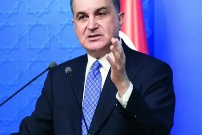 CHP bir kez daha enkaz altında kaldı