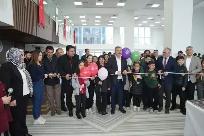 Çubuk'ta kitap fuarı açıldı