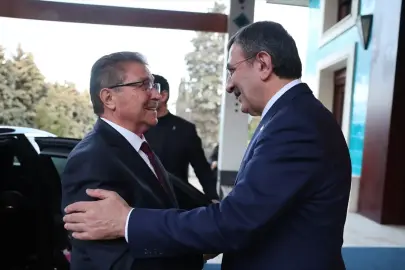 Cumhurbaşkanı Yardımcısı Yılmaz, KKTC Başbakanı Üstel ile görüştü Açıklaması