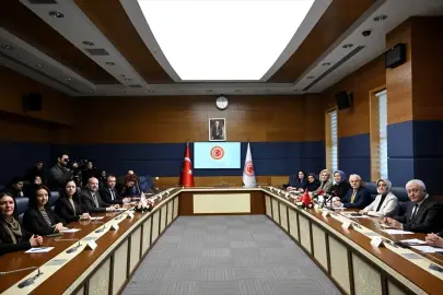 Dijital Mecralar Komisyonu Başkanı Nazım Elmas'tan "çocuğun üstün menfaati" vurgusu