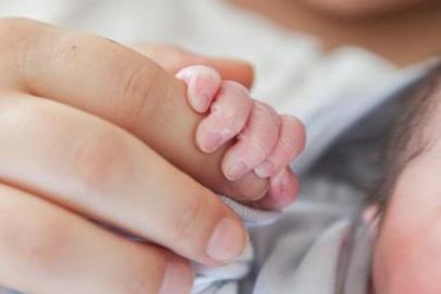 Düşük doğum oranına karşı skandal öneri! 'Yabancı kadın ithal edelim' dedi, partiden ihraç edildi