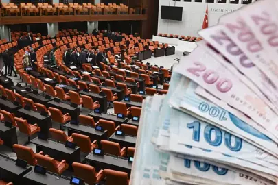 Emeklilere bayram ikramiyesi sürprizi! "17 bin TL olsun" diyerek Meclis'e sunuldu