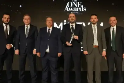 Eminevim’e 'Yılın İtibarlısı' ödülü 