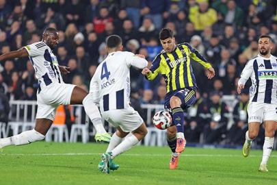 Fenerbahçe Galatasaray'ı yakalama şansını kaçırdı