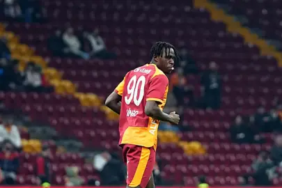 Galatasaray'da Singo yaklaşık 2 ay sonra geri döndü