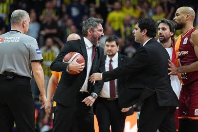 Galatasaray'dan Fenerbahçe derbisi sonrası MHK başkanına istifa çağrısı!