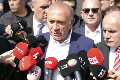 Gürsel Tekin'den CHP'den ihraç edilenlere açık mektup