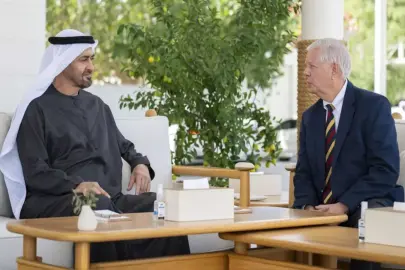 Hayatını kaybettiği iddia edilen BAE lideri Al Nahyan, günler sonra ortaya çıktı