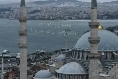 İstanbul semalarında Ramazan müjdesi: Mahyalar İstanbul’u süslemeye başladı