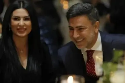 İzzet Yıldızhan'ın eşi Ajda Yıldızhan kimdir? Ajda Yıldızhan kaç yaşında, nereli, ne iş yapıyor?