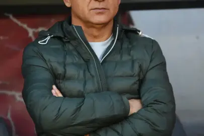 Karşıyaka'da Erhan Öztürk dönüşüyle beraberlik