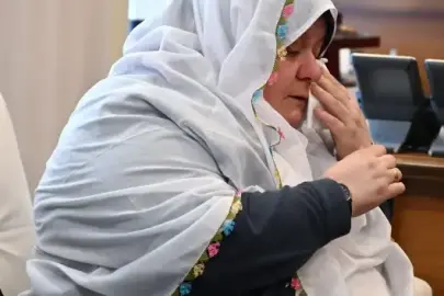 Kıyafeti üzerinden İYİ Partili Mehmet Emin Korkmaz’ın hedefi olmuştu: Mihalgazi Belediye Başkanı Zeynep Güneş duygularını gözyaşlarıyla anlattı