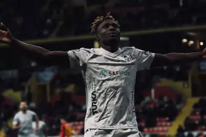 Kocaelispor, Kayseri'de Agyei'nin golleriyle 3 puana uzandı