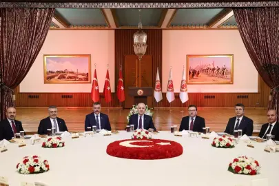 Kurtulmuş: Nihai raporun takdimiyle birlikte meclis olarak tarihi sorumluluğu yerine getirmiş olacağız