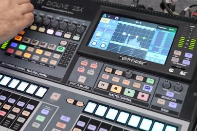 "Leyla ve Mecnun" TRT Radyo 1de sevenleriyle buluşuyor