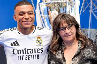 Mbappe'nin annesini gören herkes tek bir kişiye benzetti
