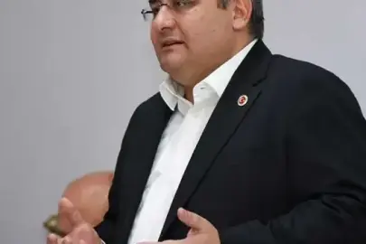 Mesut Özarslan canlı yayında Özgür Özel'i ifşaladı: Anneme ve rahmetli babama küfretti