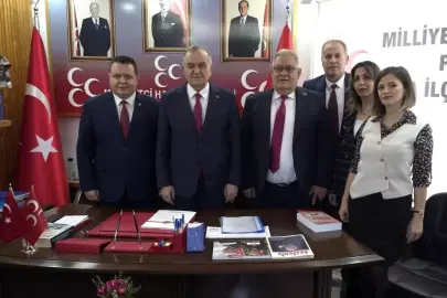 MHP'li Akçay: "CHP cinnet geçiriyor"