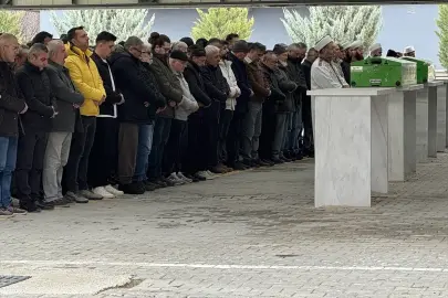 Niğde'de trafik kazası sonrası silahla öldürülen 2 kişinin cenazesi defnedildi