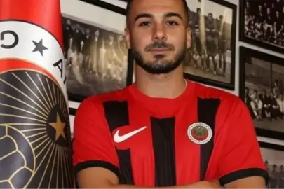 Oğulcan Ülgün kimdir, kaç yaşında, nereli? Oğulcan Ülgün hangi takımlarda oynadı, mevki ne?