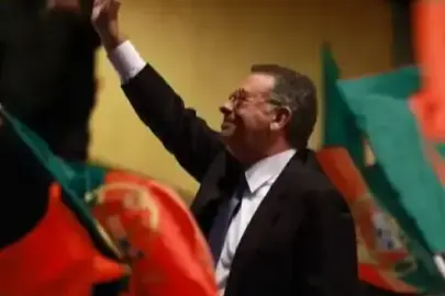 Portekiz'de Jose Seguro cumhurbaşkanı seçildi