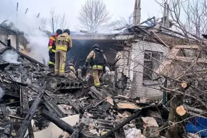 Rusya-Ukrayna barış görüşmeleri başladı ancak karşılıklı saldırılar sürüyor