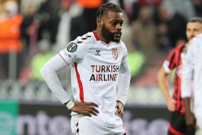 Samsunspor'un yıldızı Olivier Ntcham: 'Harika bir galibiyet aldık'