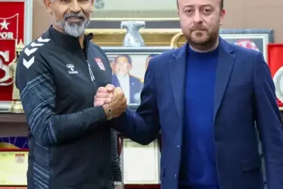 Sivasspor'un yeni teknik direktörü belli oldu