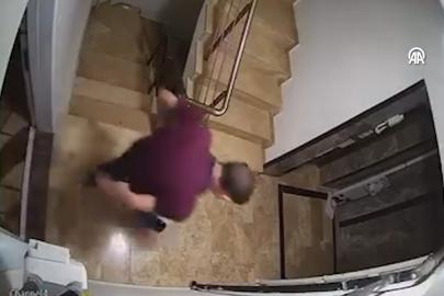 Tehlikeli anlar! Doğal gaz sayacını söküp bina sakinlerini tehdit etti