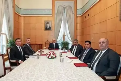 Terörsüz Türkiye raporu tam metin (PDF)! Terörsüz Türkiye raporu yayınlandı mı? Terörsüz Türkiye Komisyon raporu detayları...