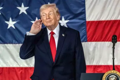 Trump: "İran bir anlaşma yapmamaya karar verirse, ABD'nin Diego Garcia'da bulunan havaalanını kullanması gerekebilir"