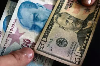 Türk Lirası'ndan yeni yılda güçlü başlangıç! Döviz kurlarına karşı değeri reel olarak yükseldi